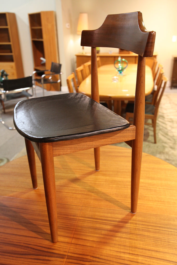Vintage Rare Hans Olsen / Frem Rojle Roudette Teak Table w/ 4 Chairs (46"Dia or 66"x46")